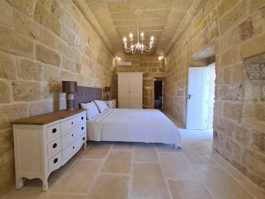 Farmhouse Villa With Large Pool And Garden In Gozo Арб Екстер'єр фото