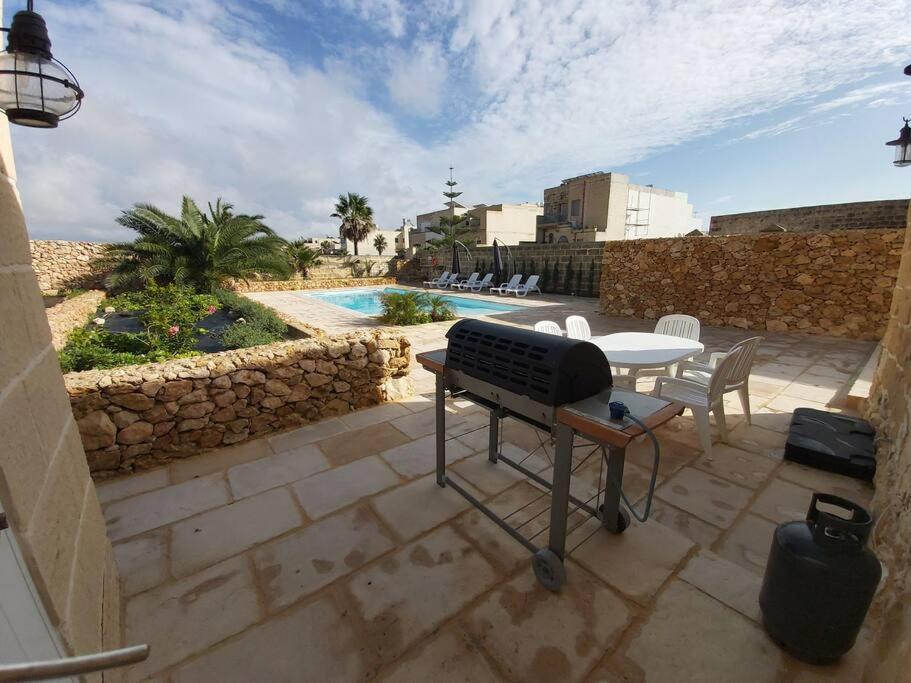 Farmhouse Villa With Large Pool And Garden In Gozo Арб Екстер'єр фото