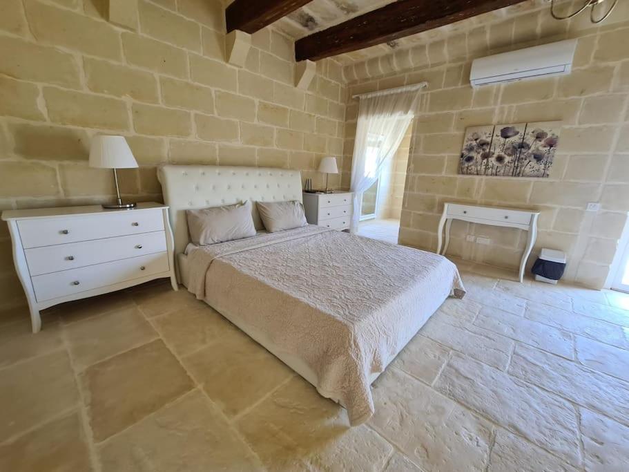 Farmhouse Villa With Large Pool And Garden In Gozo Арб Екстер'єр фото