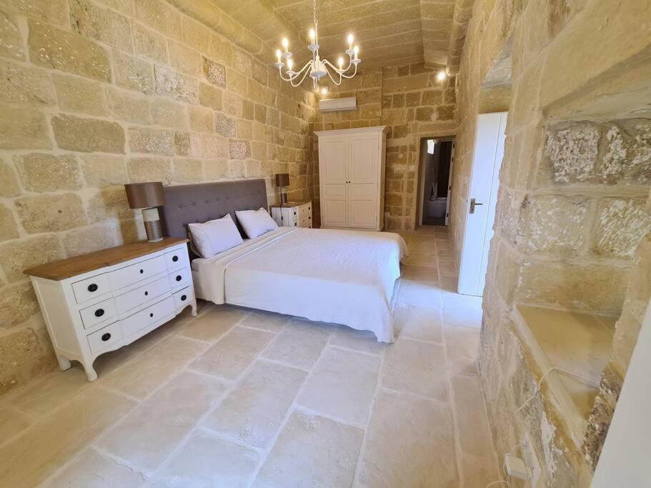 Farmhouse Villa With Large Pool And Garden In Gozo Арб Екстер'єр фото