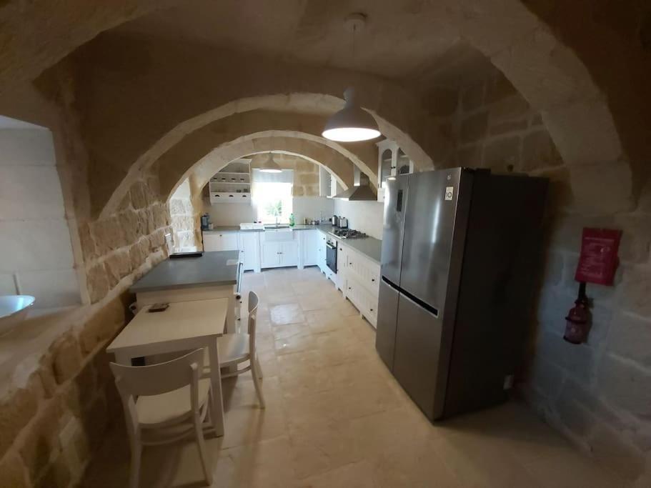 Farmhouse Villa With Large Pool And Garden In Gozo Арб Екстер'єр фото