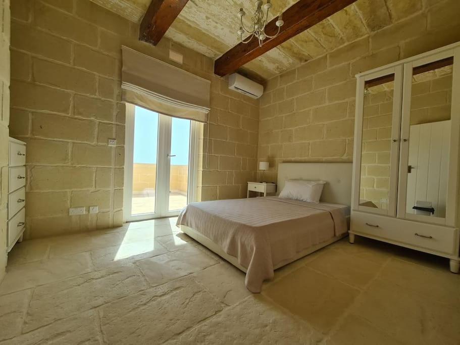 Farmhouse Villa With Large Pool And Garden In Gozo Арб Екстер'єр фото