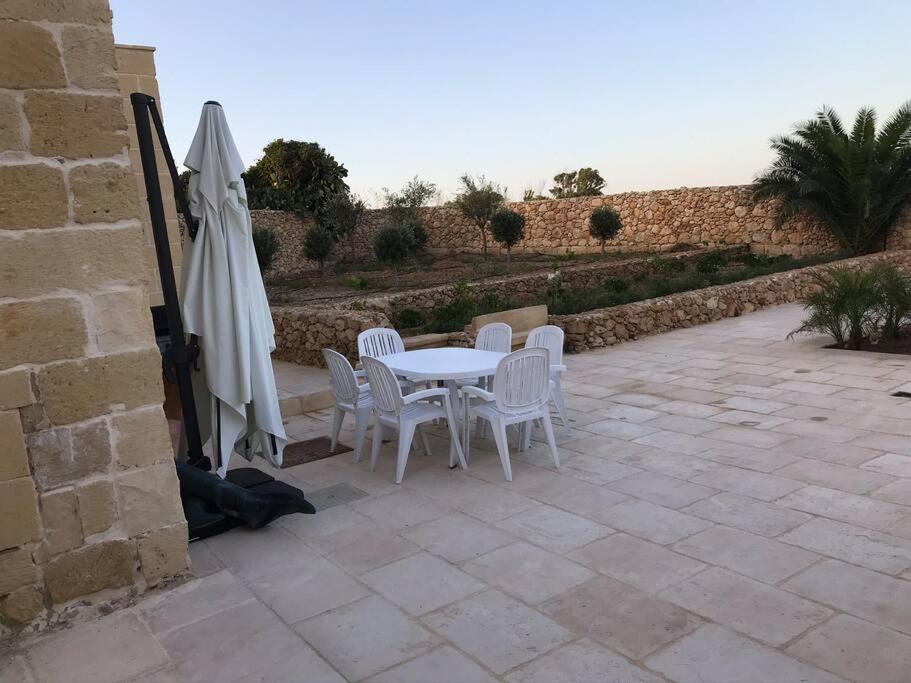 Farmhouse Villa With Large Pool And Garden In Gozo Арб Екстер'єр фото