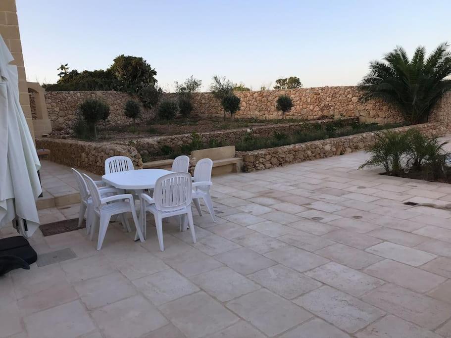 Farmhouse Villa With Large Pool And Garden In Gozo Арб Екстер'єр фото
